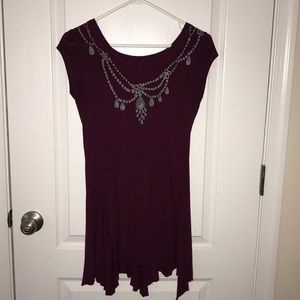 Decree maroon tunic